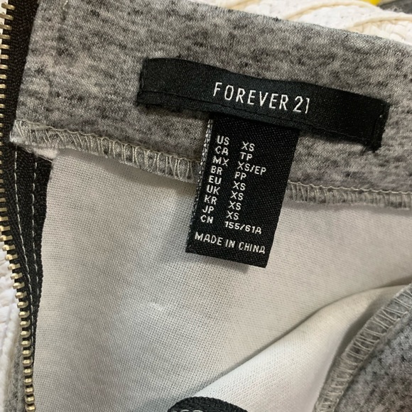 Forever 21 skirt - Picture 3 of 4